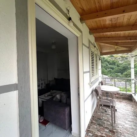 Apartment Cani Mezhgoran