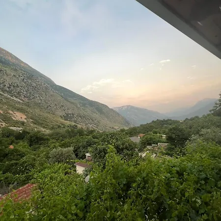 Shtepi Pushimi Mezhgoran